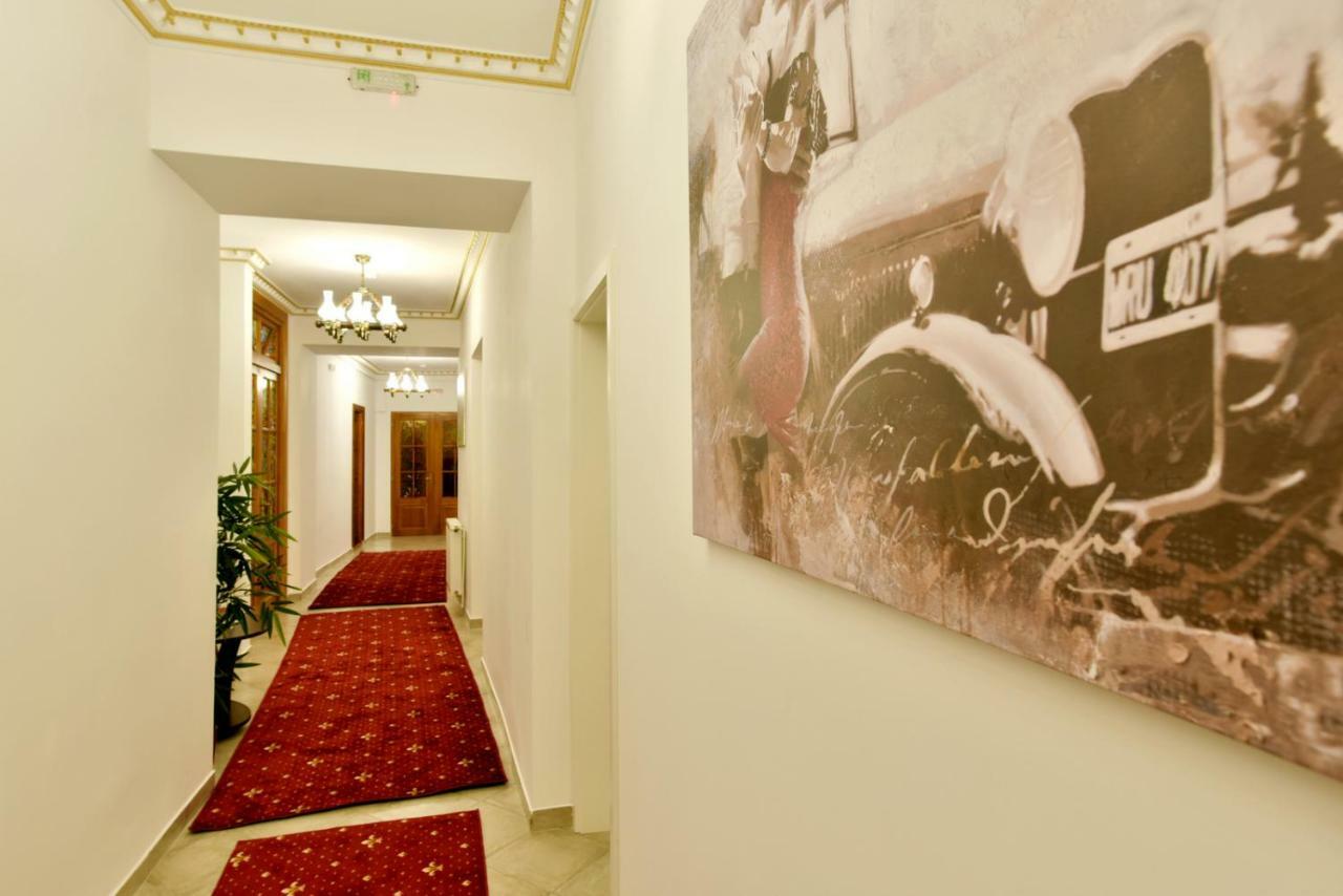 Top Royal Central Braşov Buitenkant foto